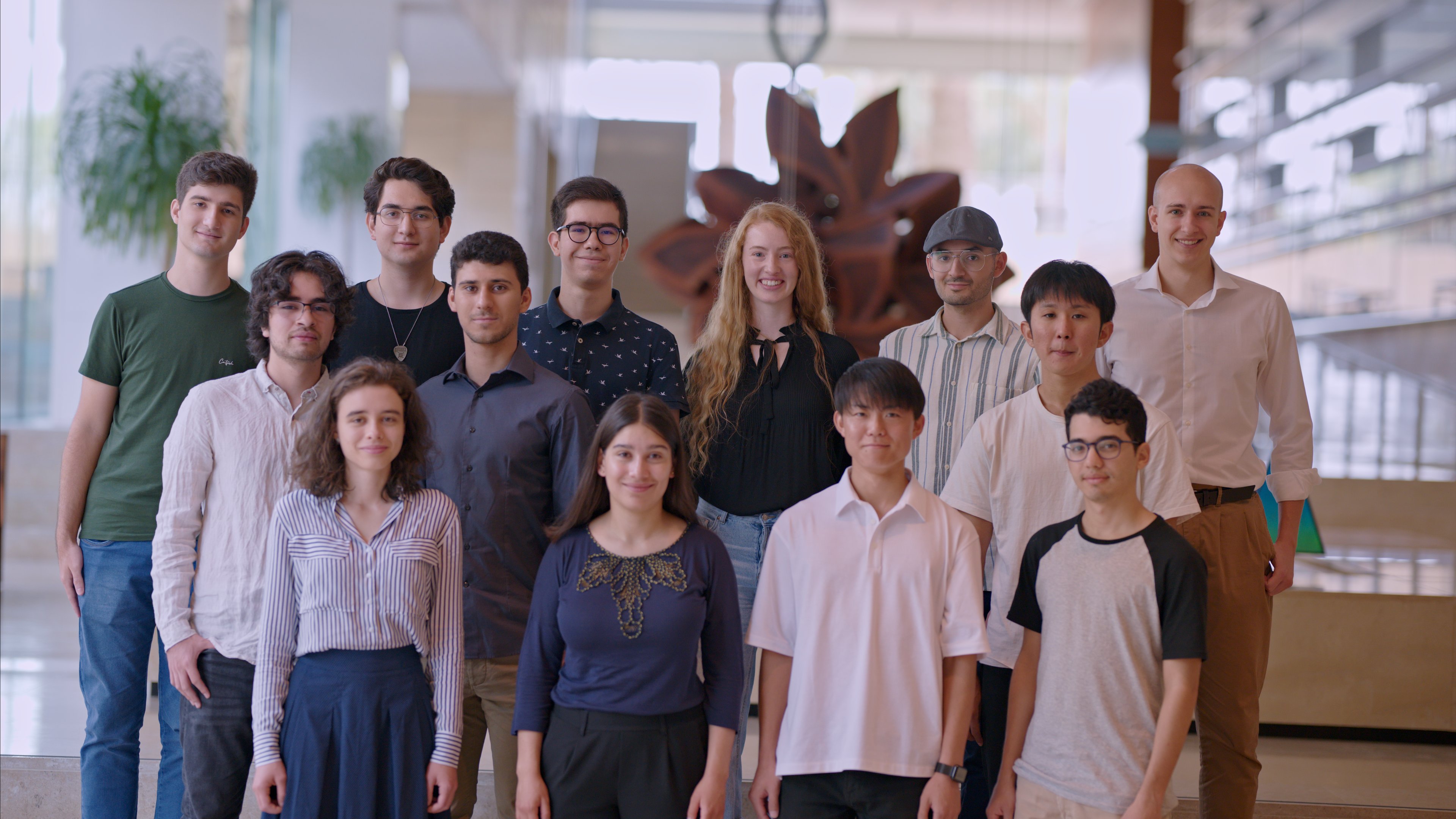 Group photo of the students invited in the PSC